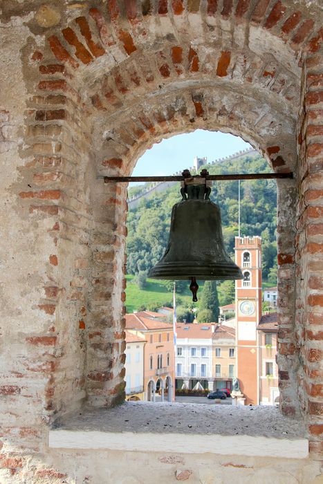 Dettaglio della campana